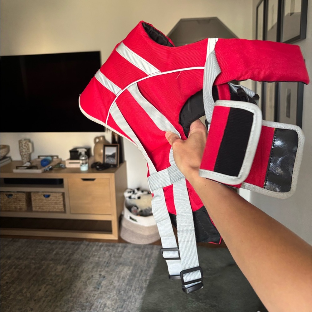 Amazon dog red life jacket with rescue handle size medium - Picture 6 of 11